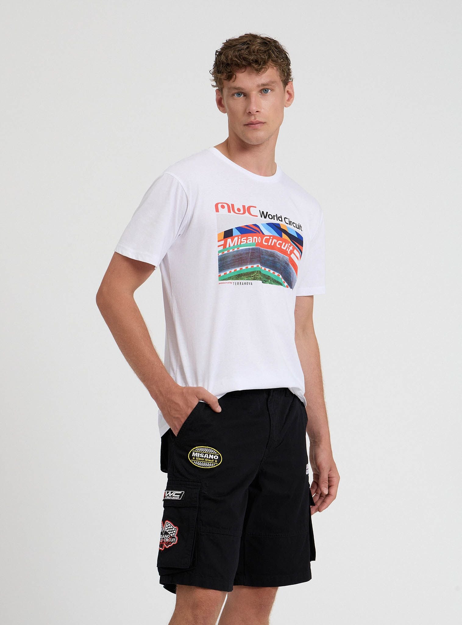 Pantaloncini cargo con patch logo MWC
