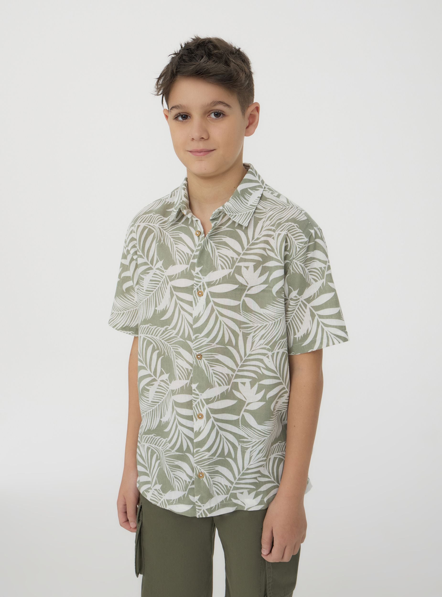 Camicia tessuto leggero fantasia foglie Var verde