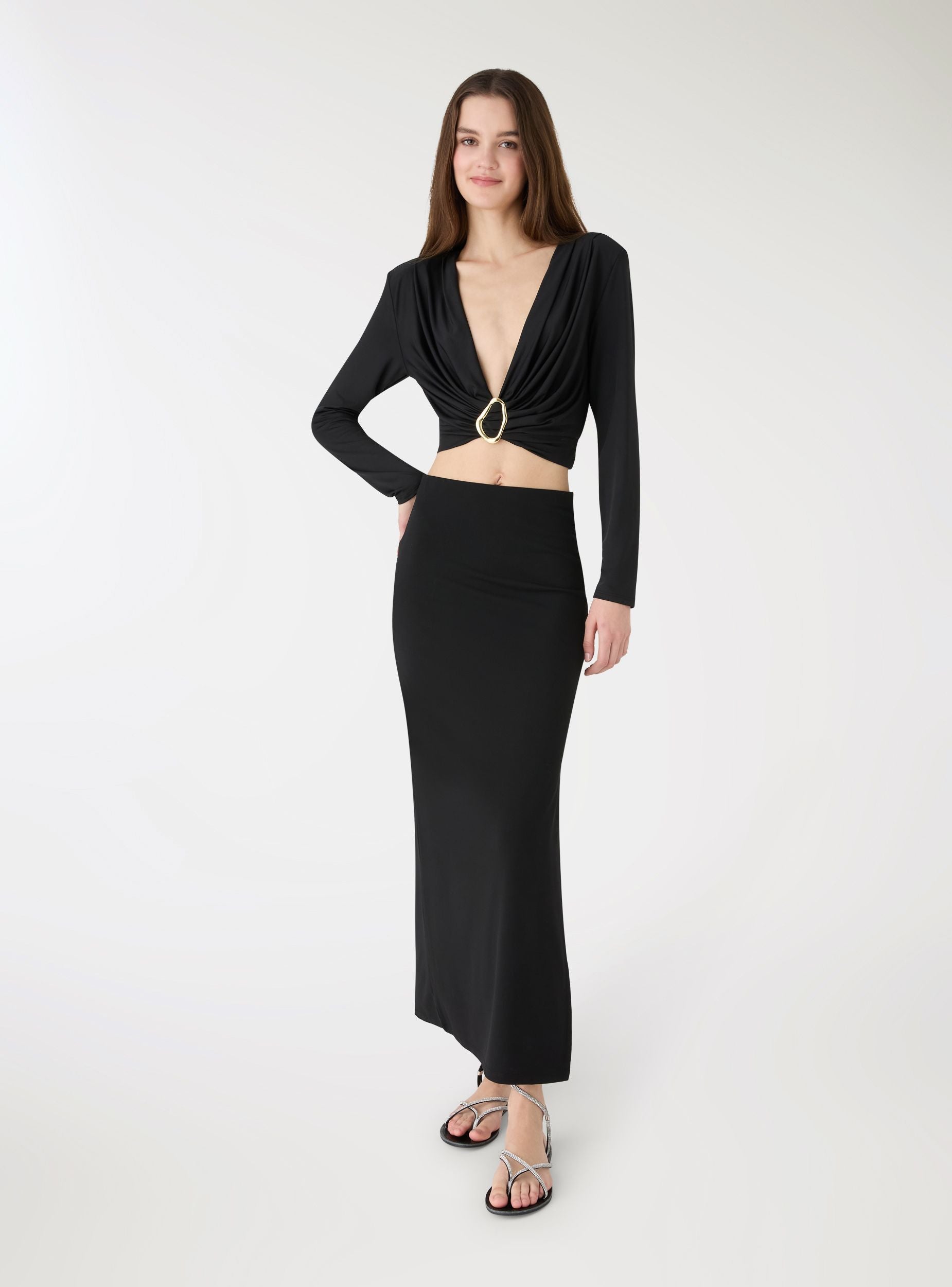 T-shirt crop con anello decorativo donna