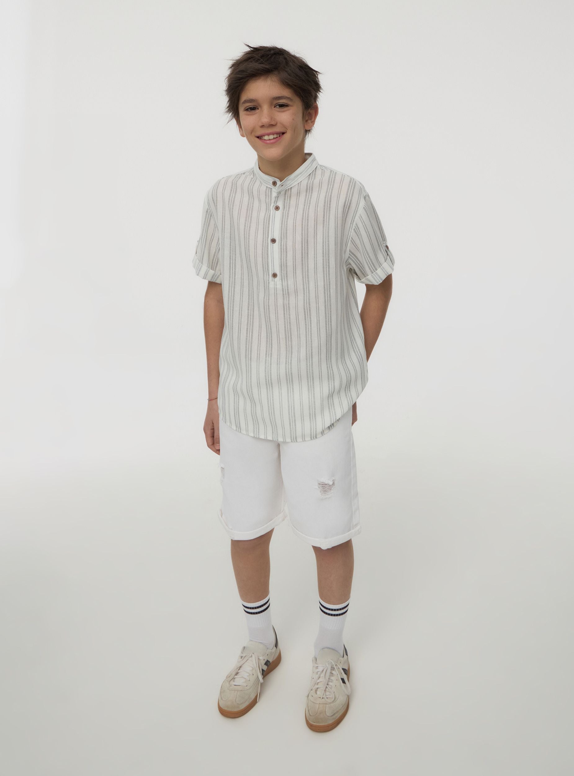 Camicia coreana tessuto leggero a righe Var bianco lana