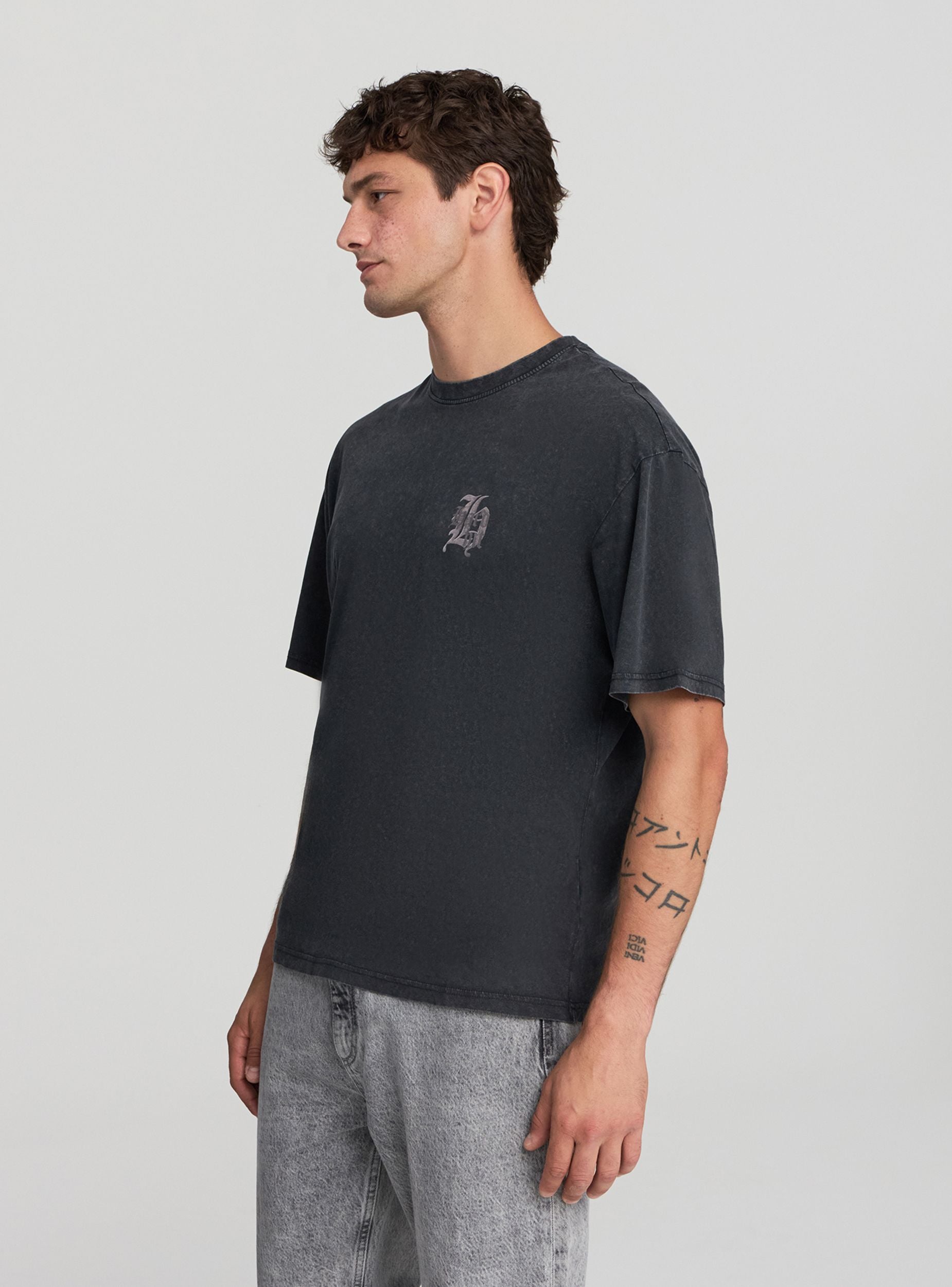 T-shirt over con stampa fronte/retro uomo