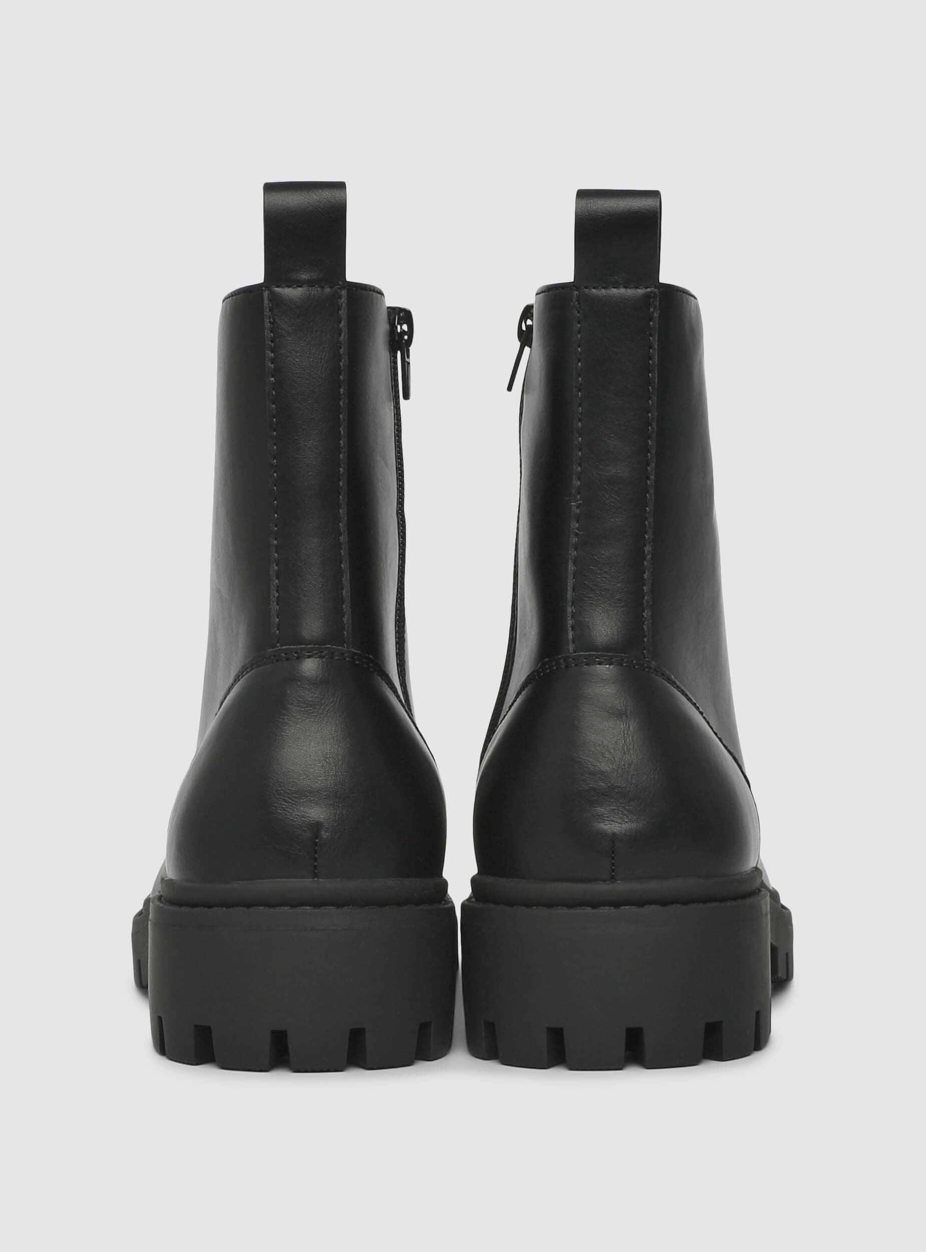 Anfibi con zip interna scarpe