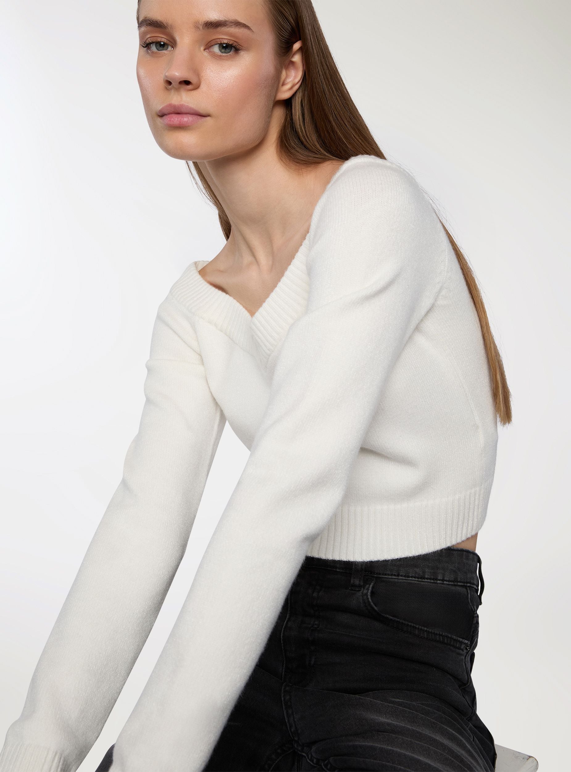 Maglia crop con scollo a V ampio Bianco lana