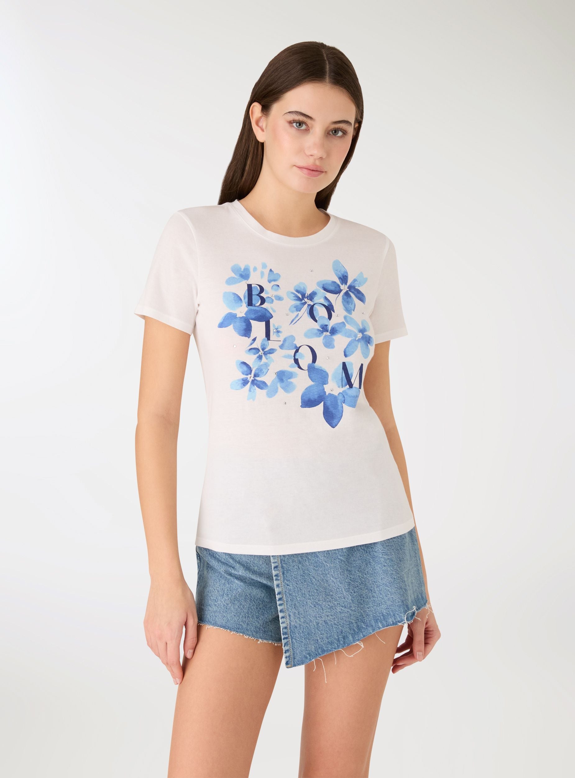 T-shirt con stampa fiori e strass Var bianco ottico donna