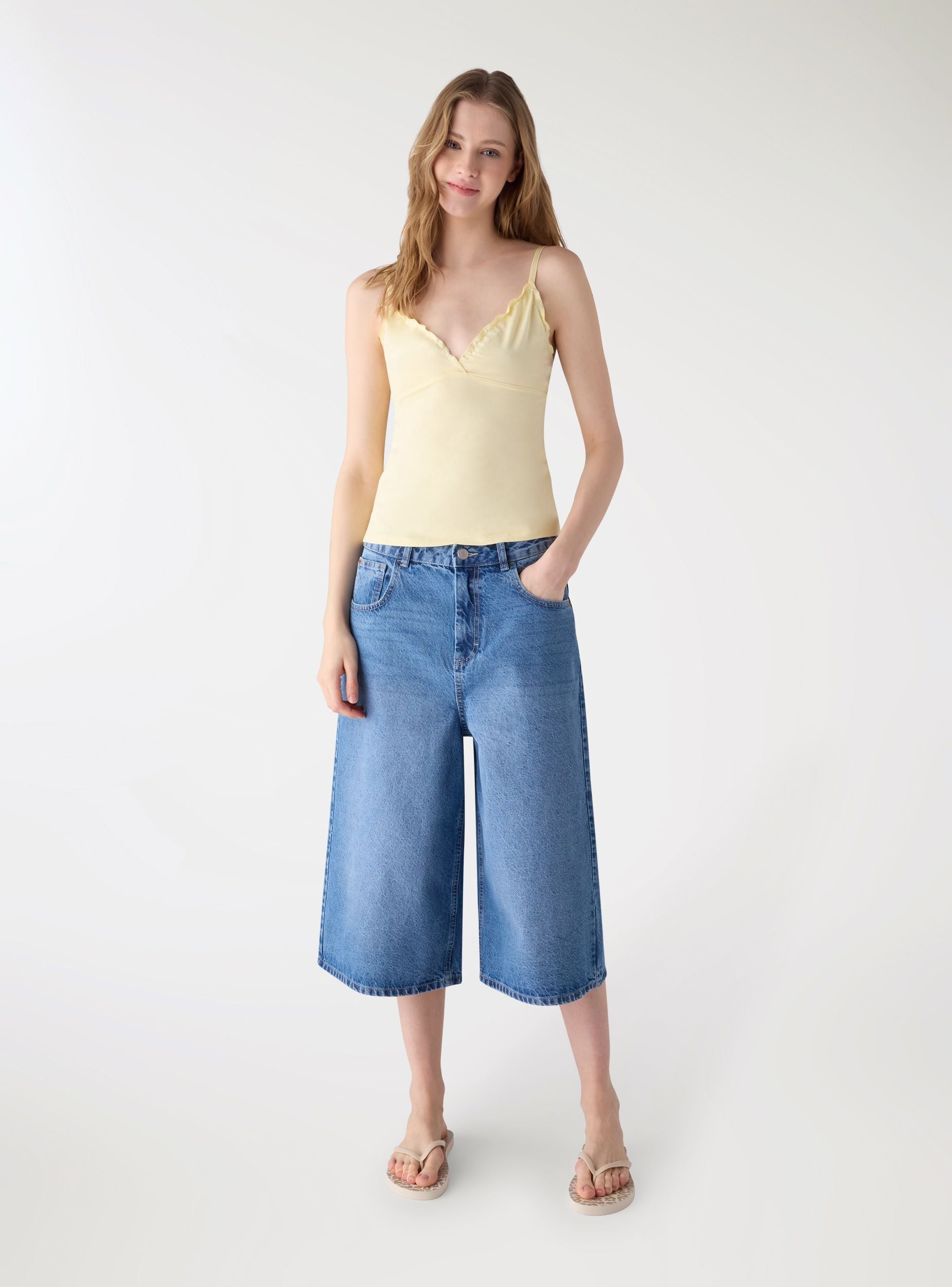 Top con scollo a V e volant Giallo chiaro donna