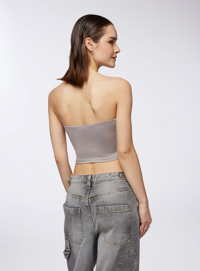 Top crop a fascia tinta unita