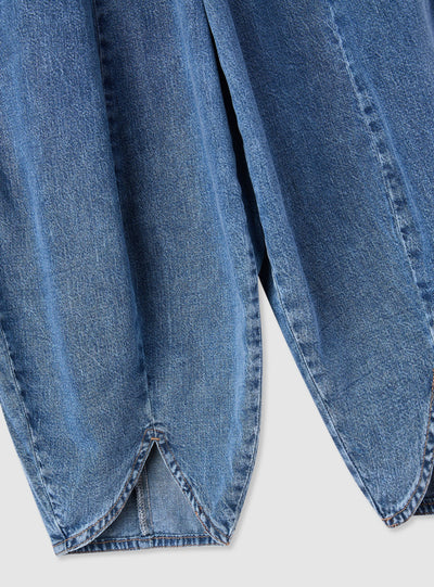 Jeans ampi con elastico in vita