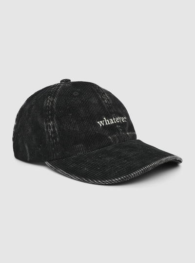 Cappellino effetto velluto con scritta ricamata