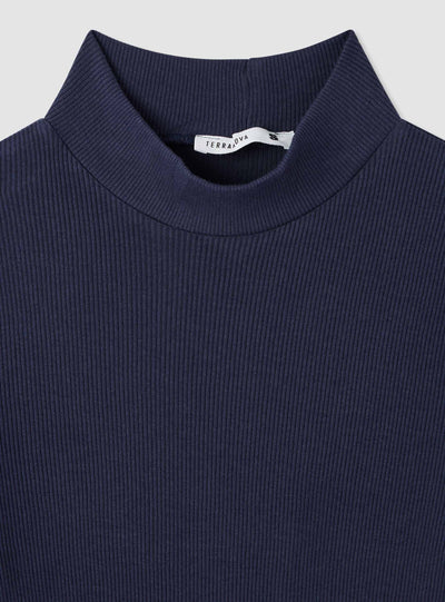 T-shirt a coste con collo lupetto