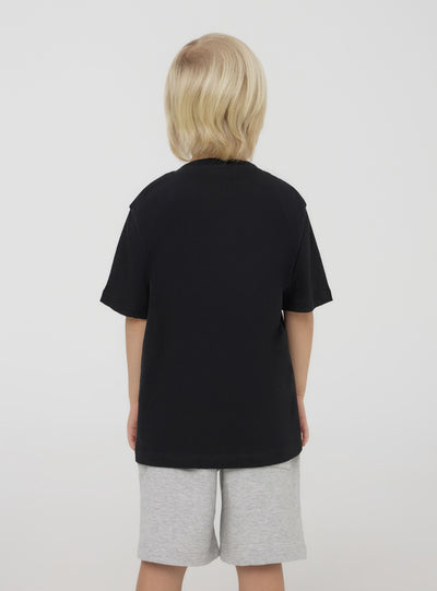 Camiseta con texto y estampado de calavera