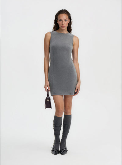 Vestito tubino smanicato con spacchi