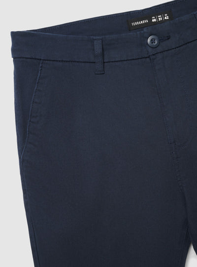 Pantaloni chino skinny a tinta unita