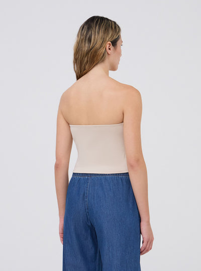 Top crop a fascia con coppe interne