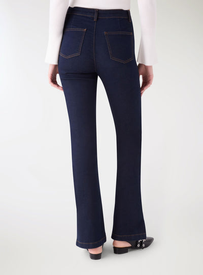 Jeans flare con bottoni decorativi