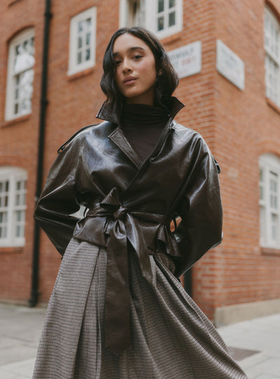 Trench corto in similpelle