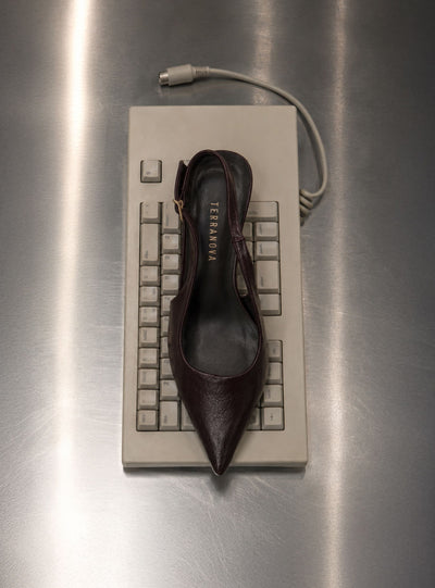 Décolleté slingback con punta affusolata