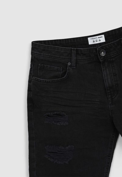 Bermuda in denim sfrangiati con strappi