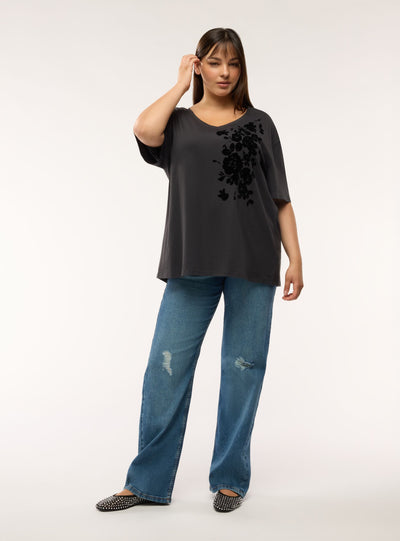 T-shirt con scollo a V e stampa floreale