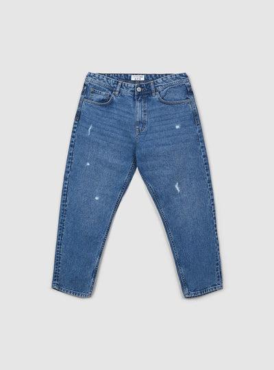 Loose fit jeans with small rips
