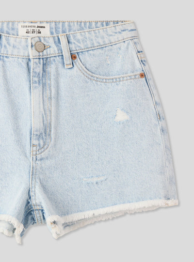 Shorts mom di jeans chiari con piccoli strappi