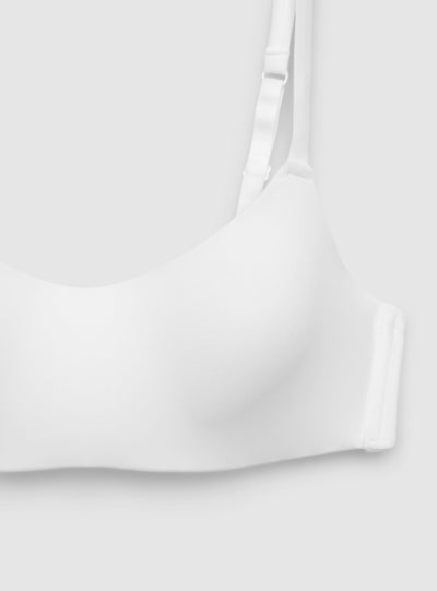 Bra with moulded cups in a solid colour