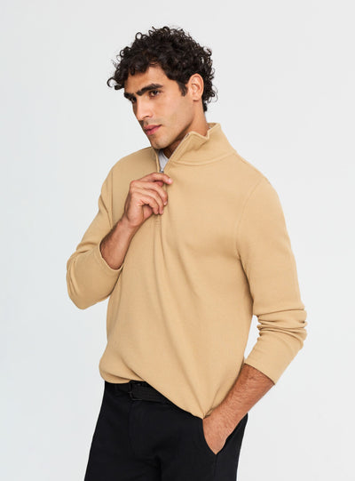 T-shirt con collo a zip