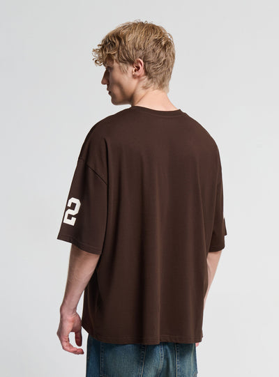 T-shirt con stampa numero e vestibilità boxy
