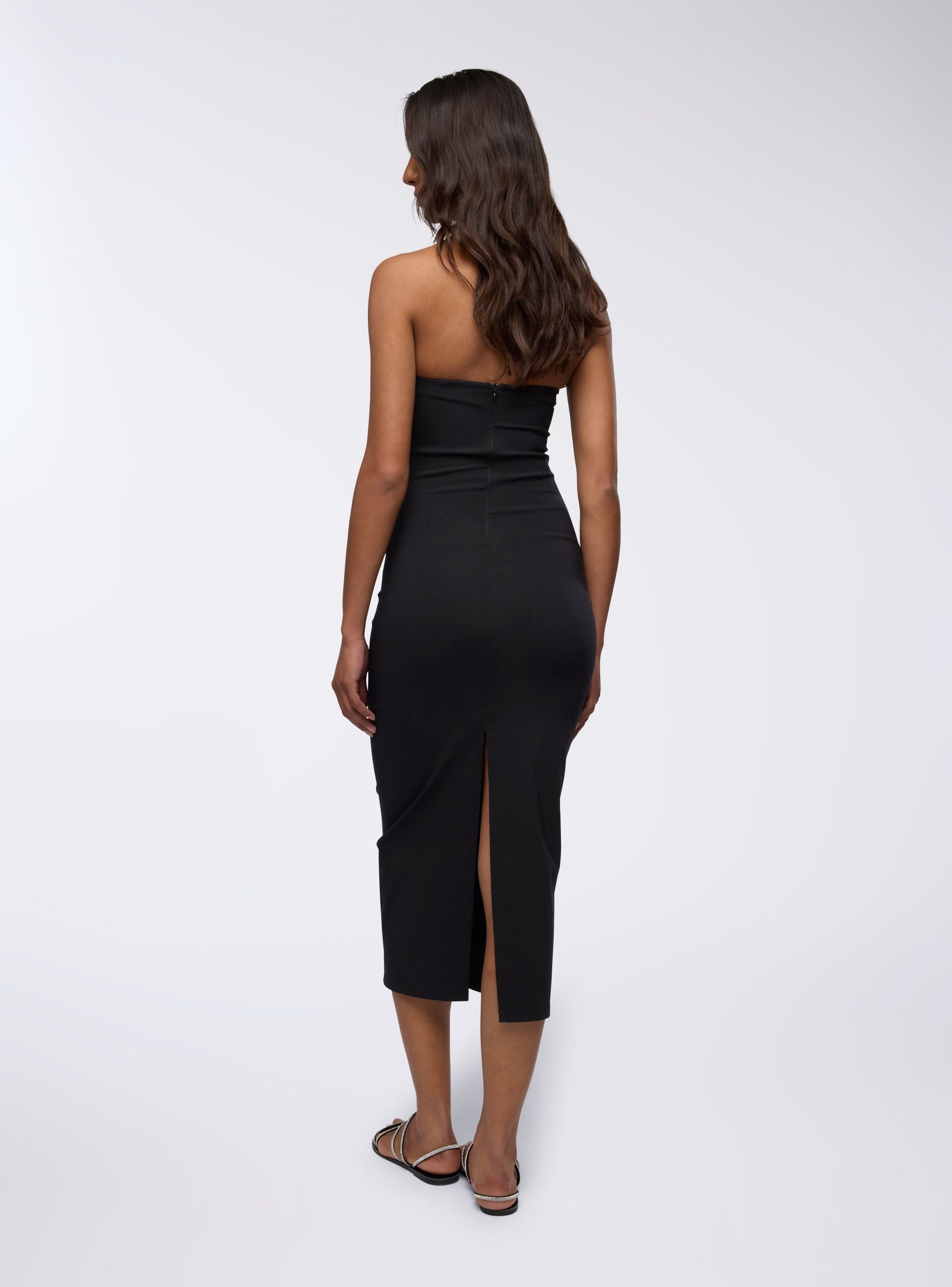 Long strapless dress with ruching