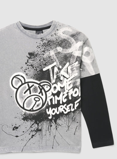 T-shirt manica lunga con stampa graffiti
