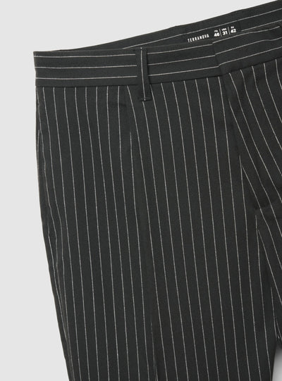 Pantaloni chino con pinces gessati