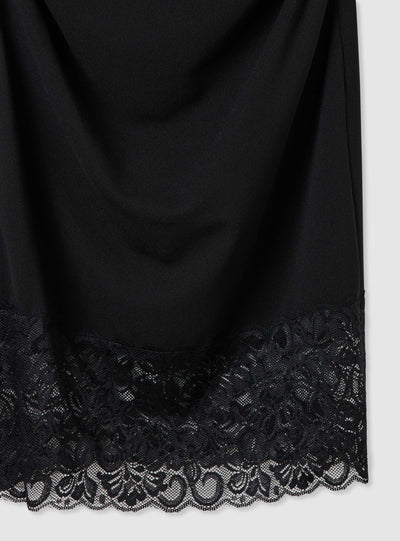 Vestito smanicato con collo cratere e fondo in pizzo
