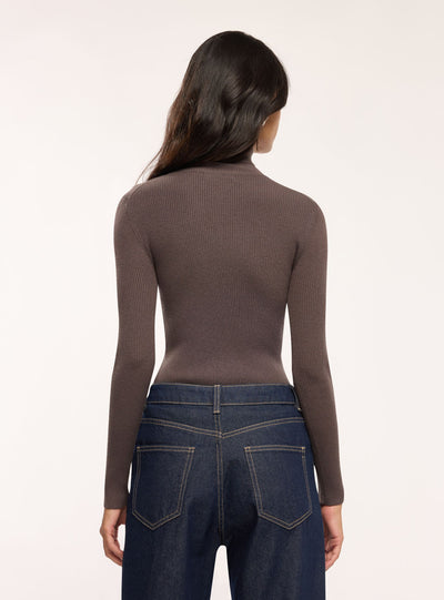 Solid colour ribbed turtleneck sweater