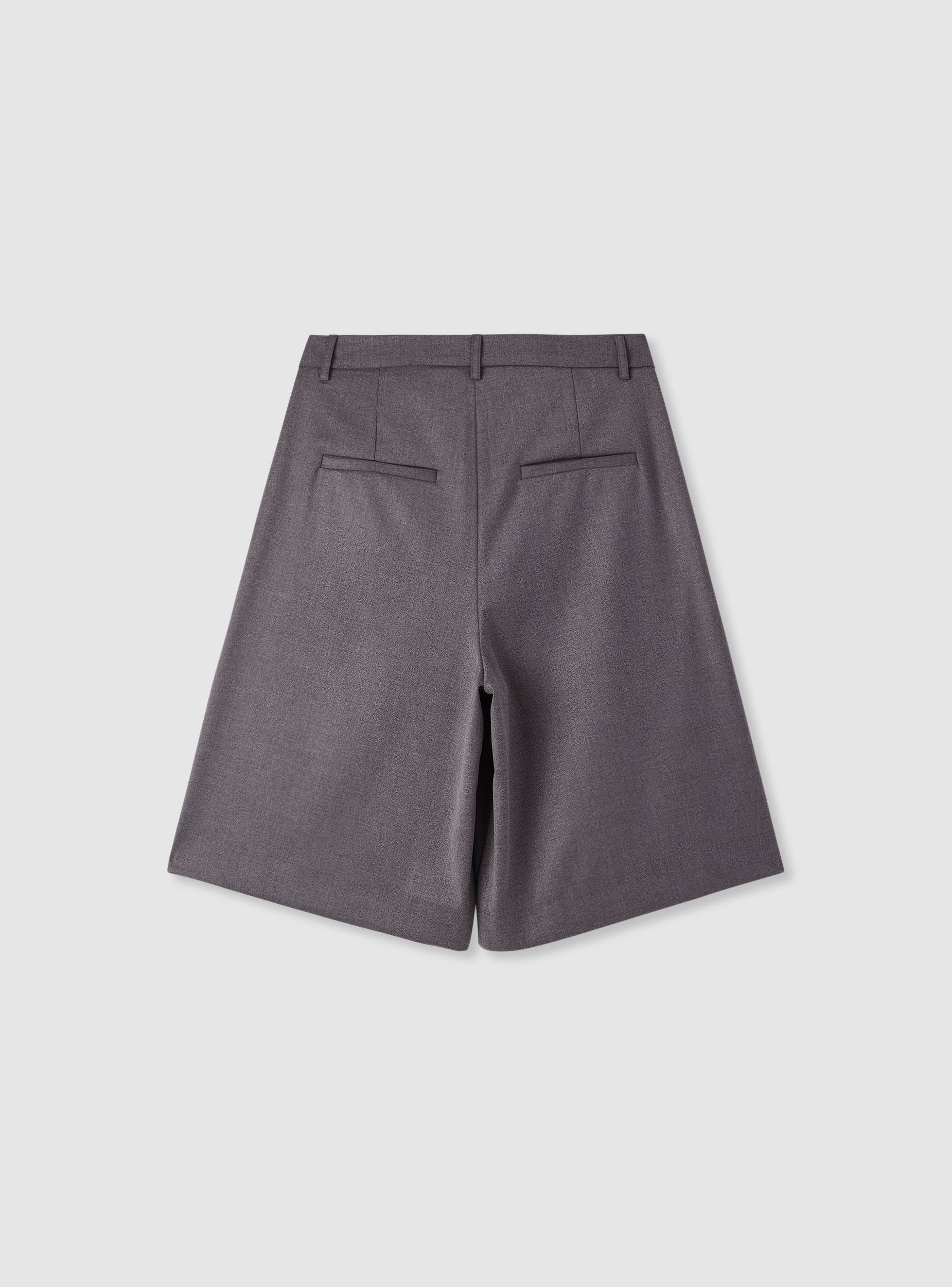 Plain-coloured tailored jorts - Terranova