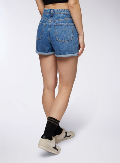 Shorts di jeans mom fit