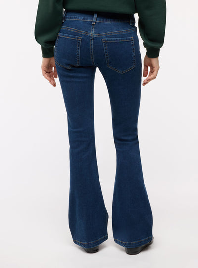 Jeans a zampa a vita bassa