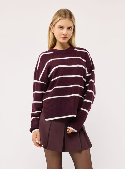 Maglia morbida a righe girocollo