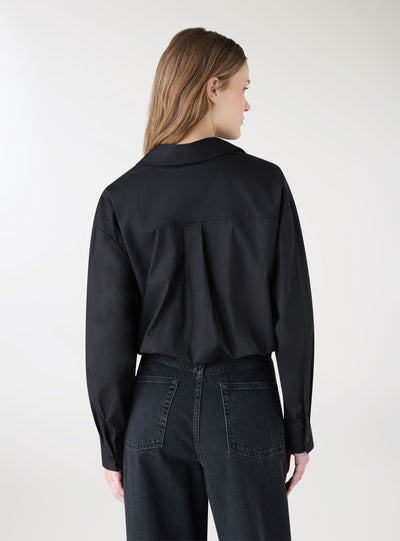 Blouse unie avec poche poitrine