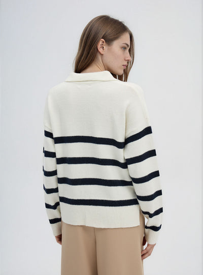 Maglia a righe con colletto polo