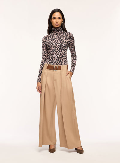 Pantaloni wide leg con cintura