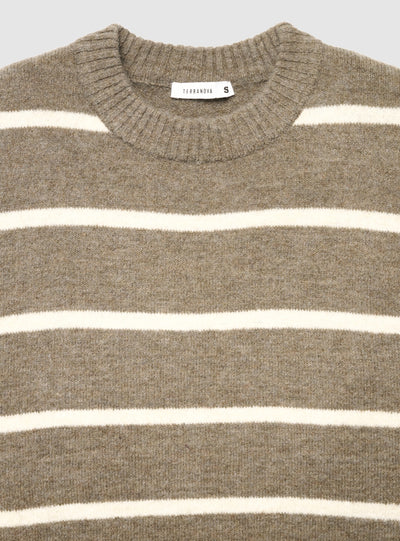 Maglia morbida a righe girocollo