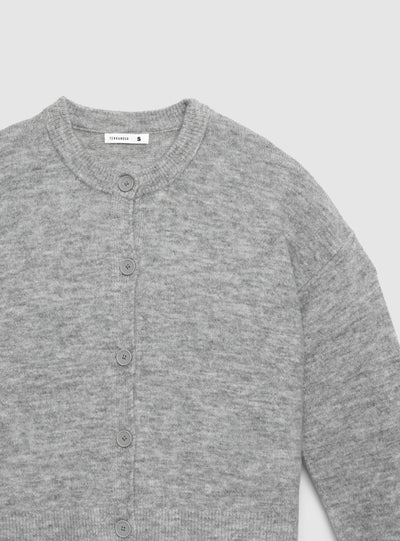 Cardigan ampio con bottoni