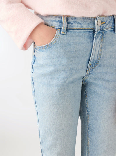 Jeans a zampa con strappi
