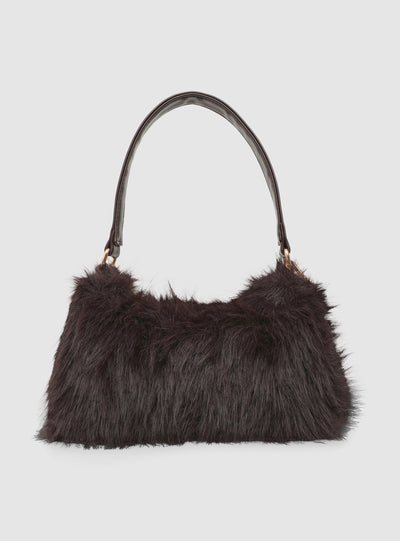 Borsa a spalla con catena e effetto pelo