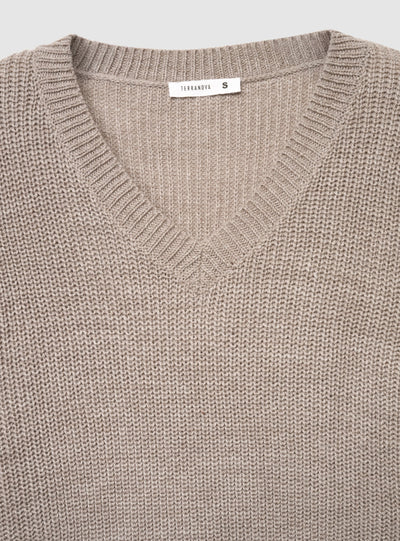 Maglia a coste inglesi con scollo a V