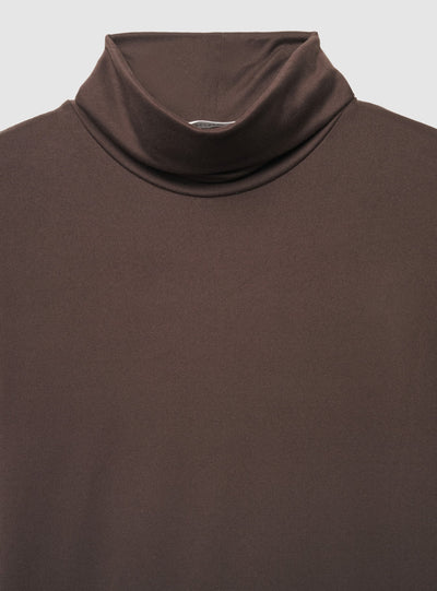T-shirt a maniche lunghe con collo alto