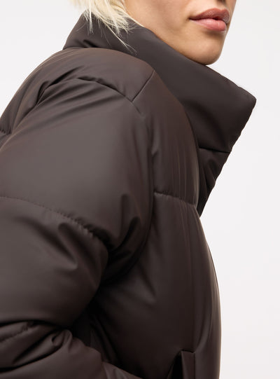 Giubbotto imbottito corto con collo alto