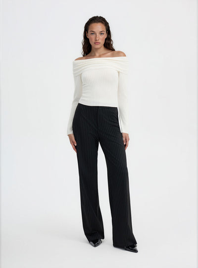 Ribbed T-shirt with exposed shoulders