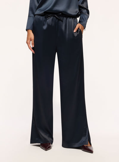 Pantaloni lunghi in satin con coulisse