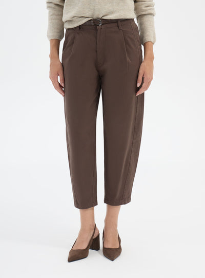 Balloon trousers with belt