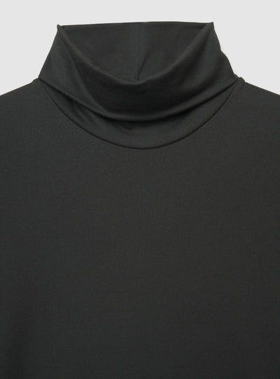 T-shirt a maniche lunghe con collo alto